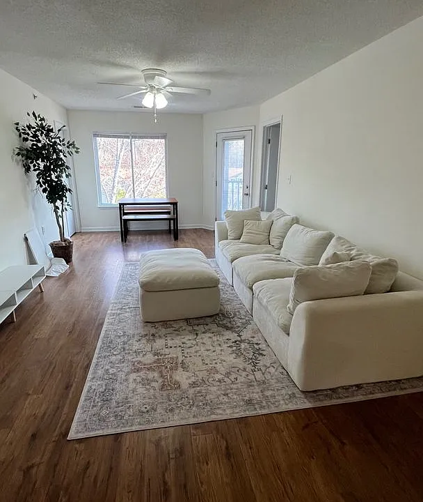 1411 Collegiate Cir #302
