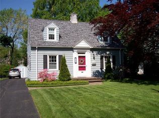 307 Brooklawn Dr, Rochester, NY 14618