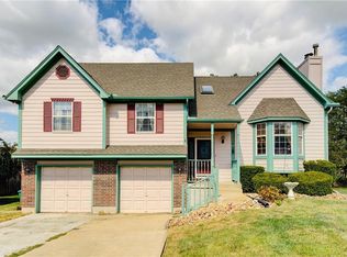 306 W Calico Dr, Raymore, MO 64083
