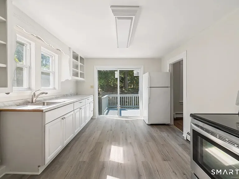 23 Salem St #1 — Photo 3