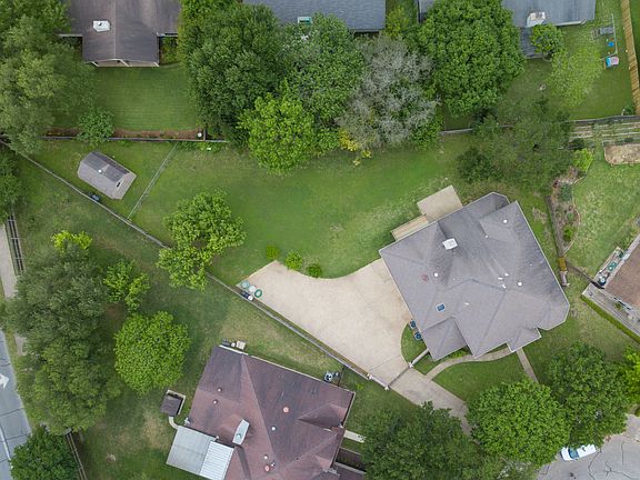 4th image of 8515 Acropolis Dr