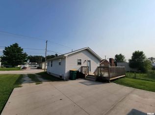 1517 Monmouth Blvd, Galesburg, IL 61401