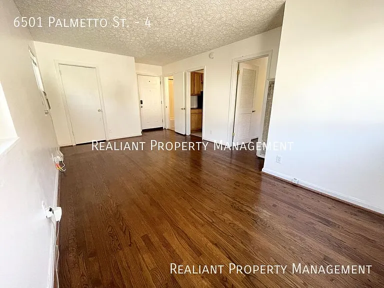 6501 Palmetto St #4 — Photo 2