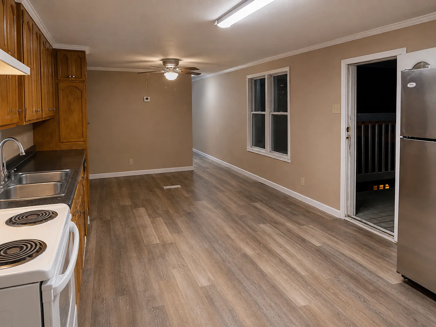 3 bed, $995 — Photo 4