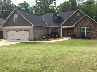 39 Cedarwood Ct, Phenix City, AL 36870
