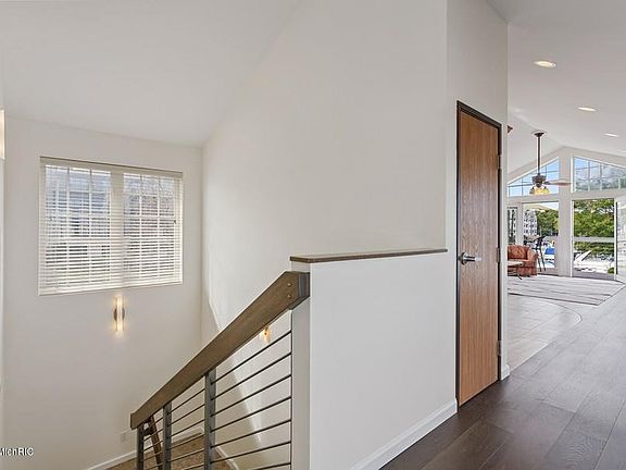3rd image of 120 E Water St #B