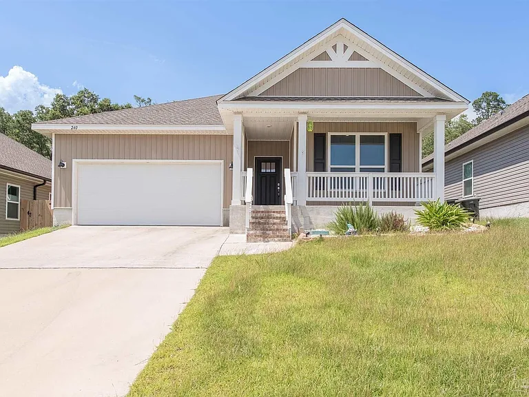 240 Camellia Dr — Photo 2