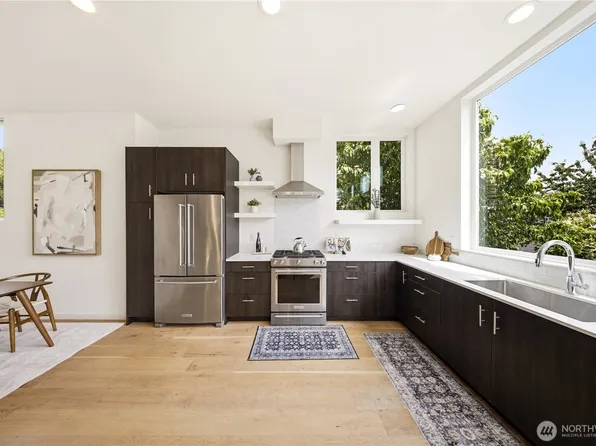 3045 21st Avenue W #C, Seattle, WA 98199