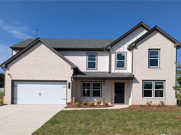 476 Rodeo Dr, Auburn, GA 30011