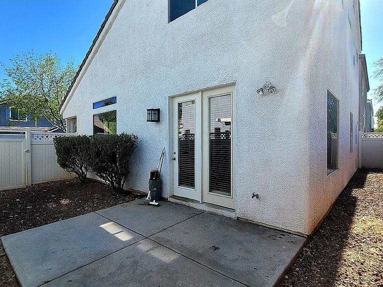 6252 Huntington Ridge Ave — Photo 22