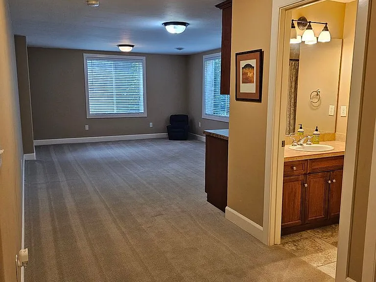 882 Canyon Park Ave — Photo 11