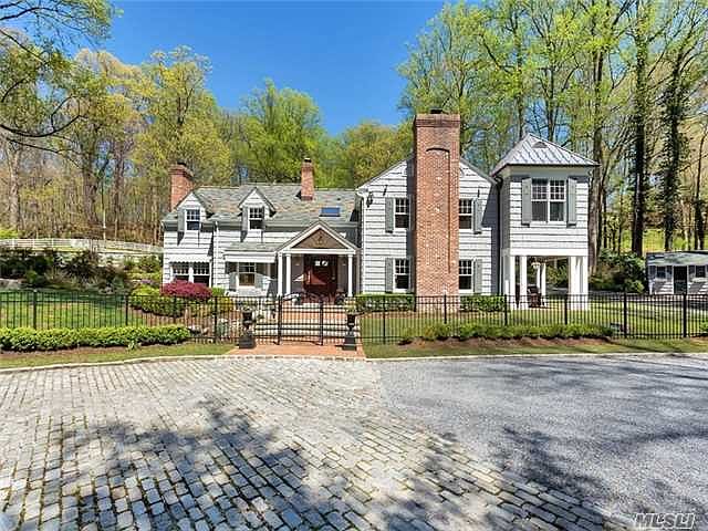 1st image of 2 Lloyd Cove Ct
