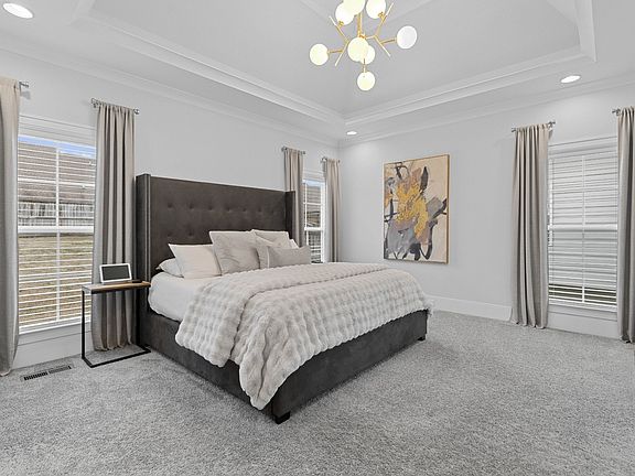 4th image of 188 Karen Dr