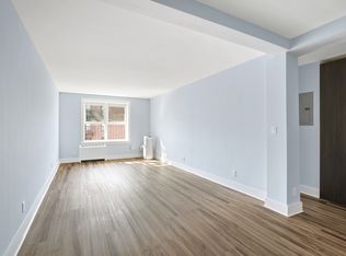 20-04 Seagirt Blvd #5D, Far Rockaway, NY 11691