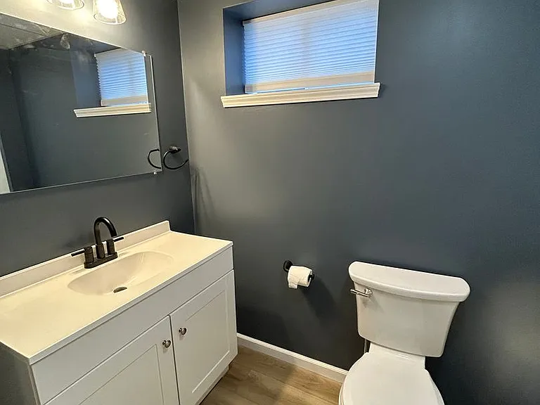 506 Crescent Boulevard Ext — Photo 46