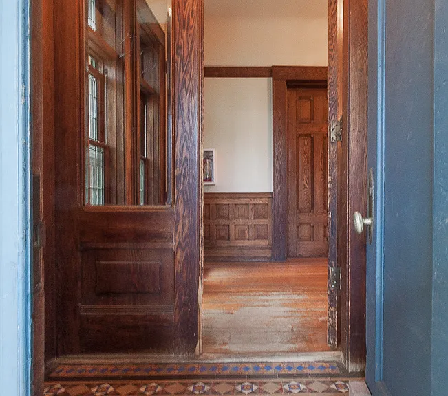 130 E Gorham St — Photo 11