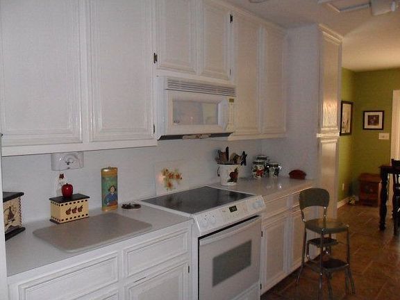 3rd image of 115 Northwood Dr