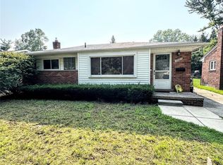 18663 Lexington, Redford, MI 48240