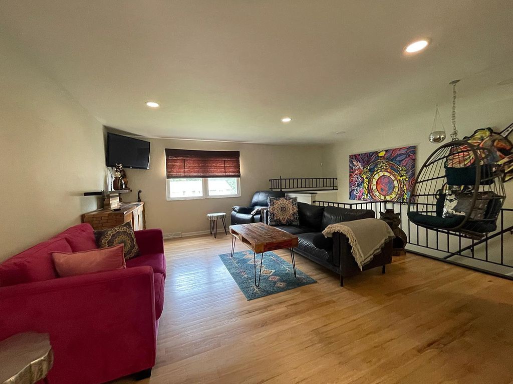 629 National Dr - Property Image