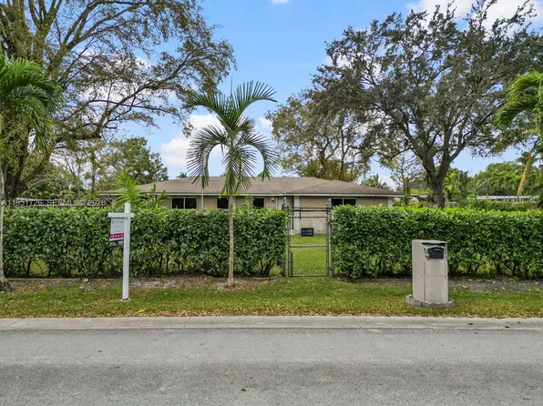 12570 SW 45th St, Miami, FL 33175