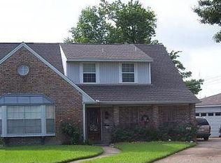 200 Brett Dr, Gretna, LA 70056