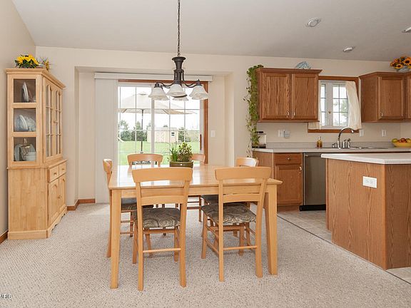 4th image of 27585 Birmingham Ct