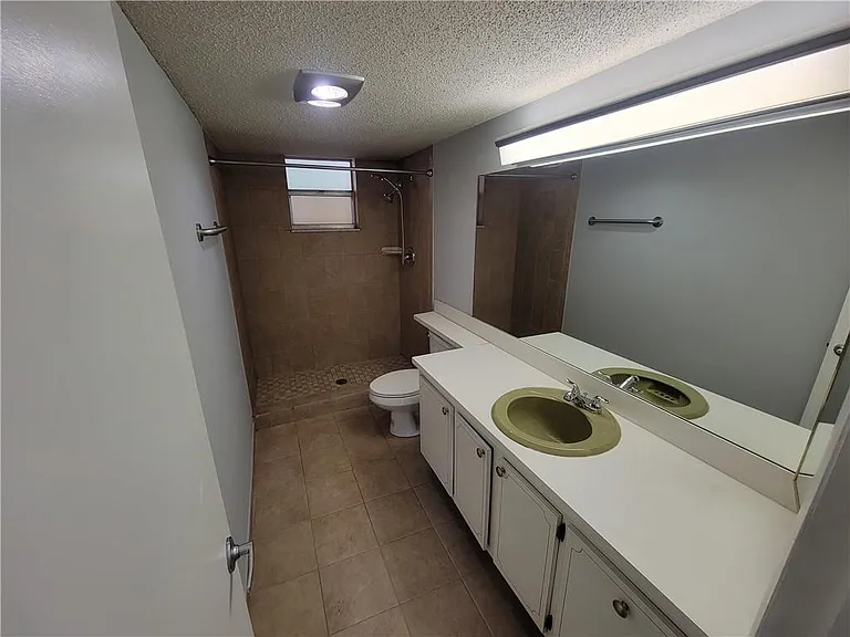 404 NW 68th Ave #316 — Photo 8