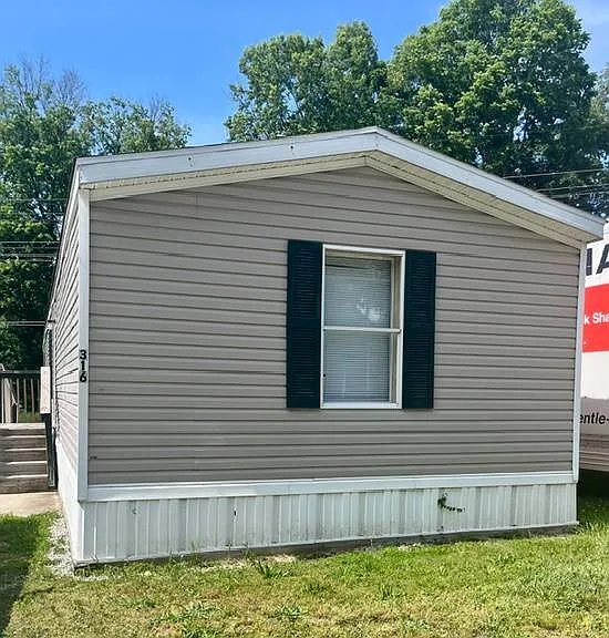 316 Glenwood Dr — Photo 1