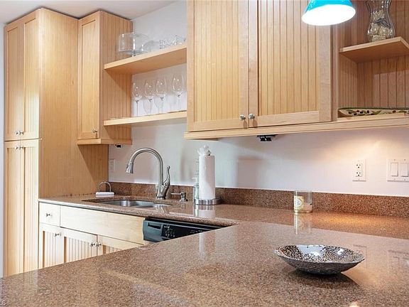 4th image of 807 Central Ave #803