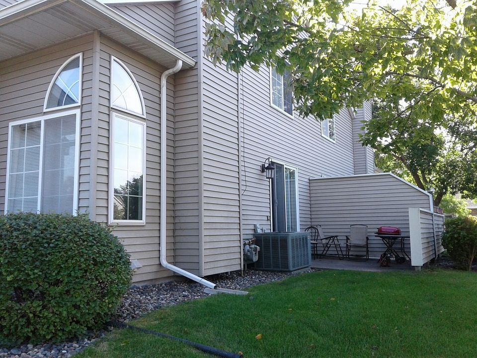 2nd image of 900 106th Ln NW APT 1