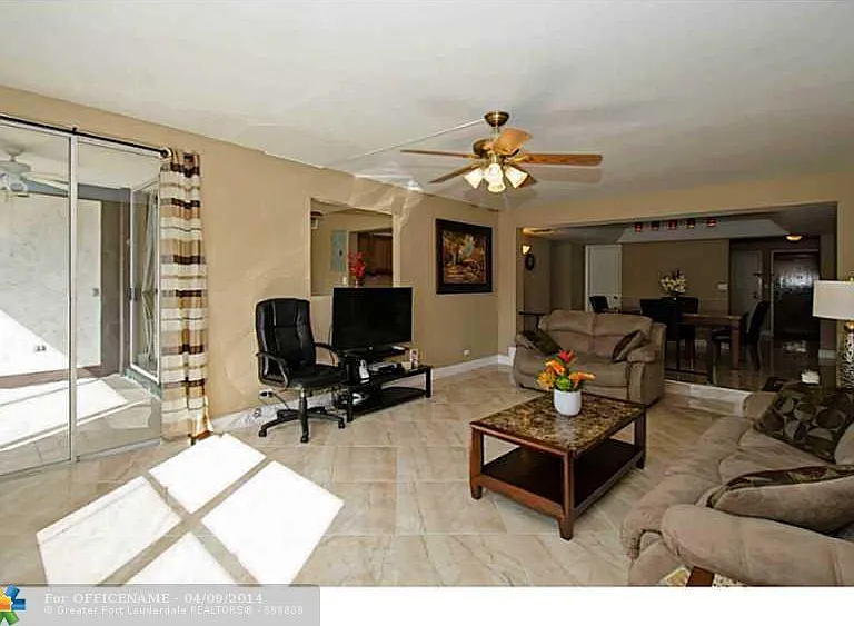 3690 Inverrary Dr #3 — Photo 9