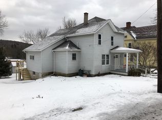 19 Mathewson Ter, Factoryville, PA 18419