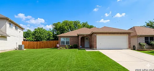5715 Lovett Oaks Photo 1