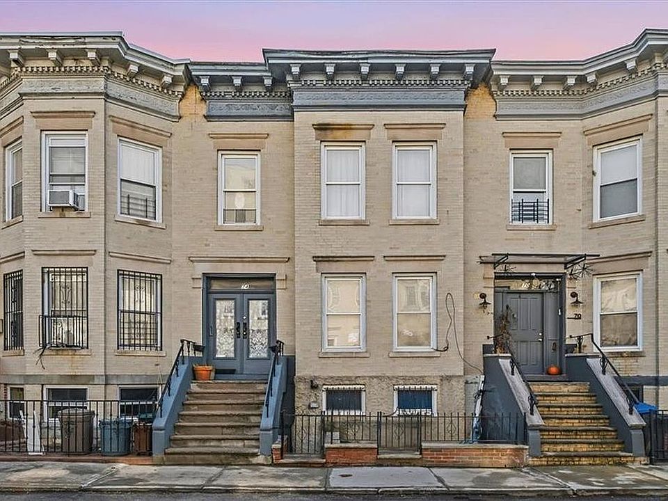 1st image of 74 Kermit Pl