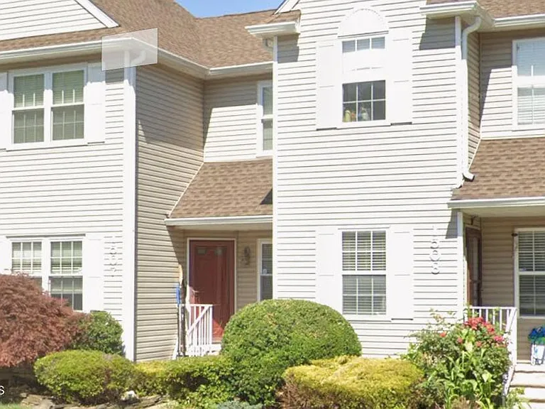 1507 Wagon Wheel Ct — Photo 1