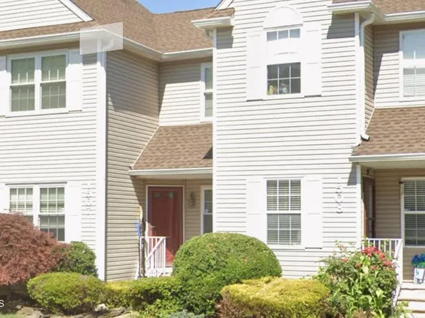 1507 Wagon Wheel Ct, Freehold, NJ 07728