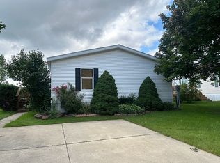 361 Chinkapin Trl, Lapeer, MI 48446
