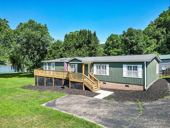 3rd image of 3729 Clark Rd