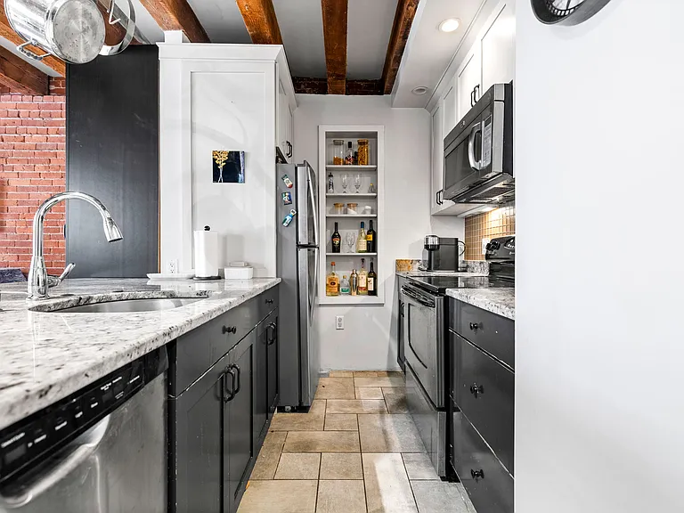 121 Fulton St #3 — Photo 10