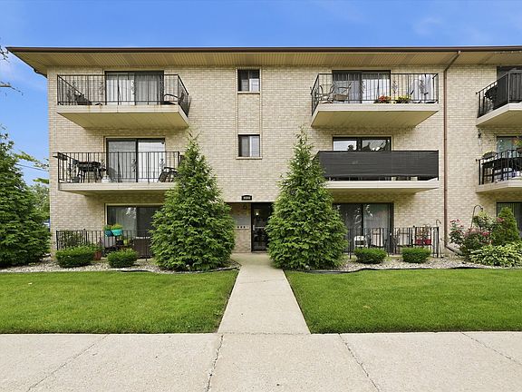 2nd image of 9800 S Sayre Ave #2B
