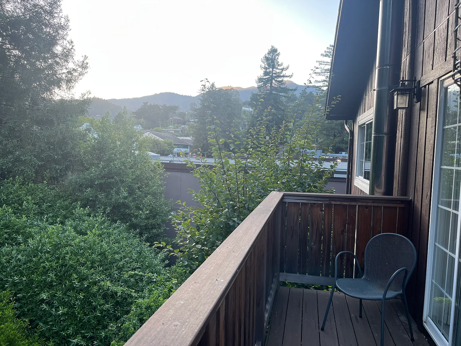 2 bed, 1200 sqft, $5,300 — Photo 3