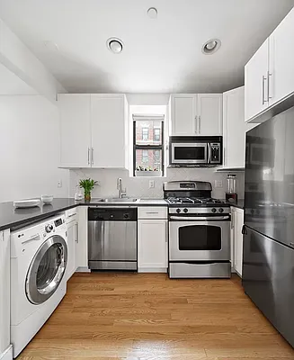 Rented by Keller Williams NYC | media 22