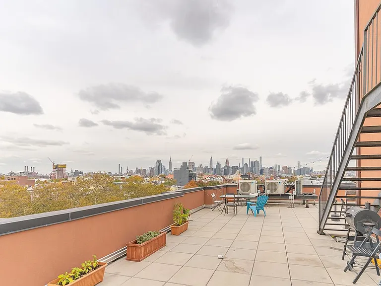 45 Newell St #2B — Photo 12