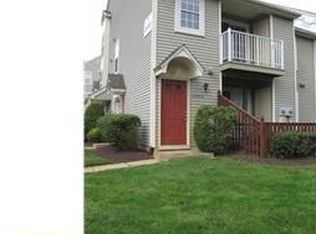 2402B Yarmouth Ln #2402, Mount Laurel, NJ 08054