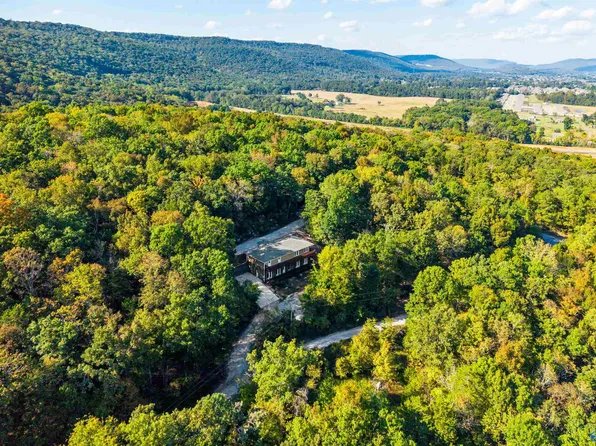 497 S Green Mountain Rd, Owens Cross Roads, AL 35763