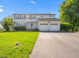 5 Portsmouth Ct, Flemington, NJ 08822