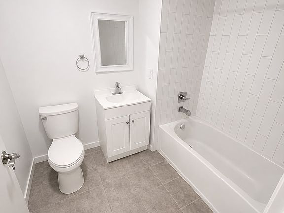 4th image of 180 Cedar St #1