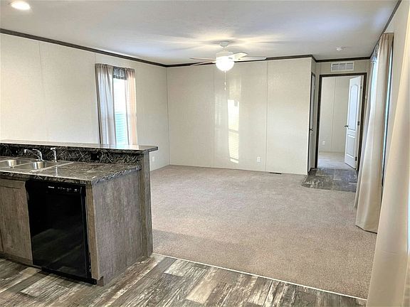 5th image of 138 Brenta Ct