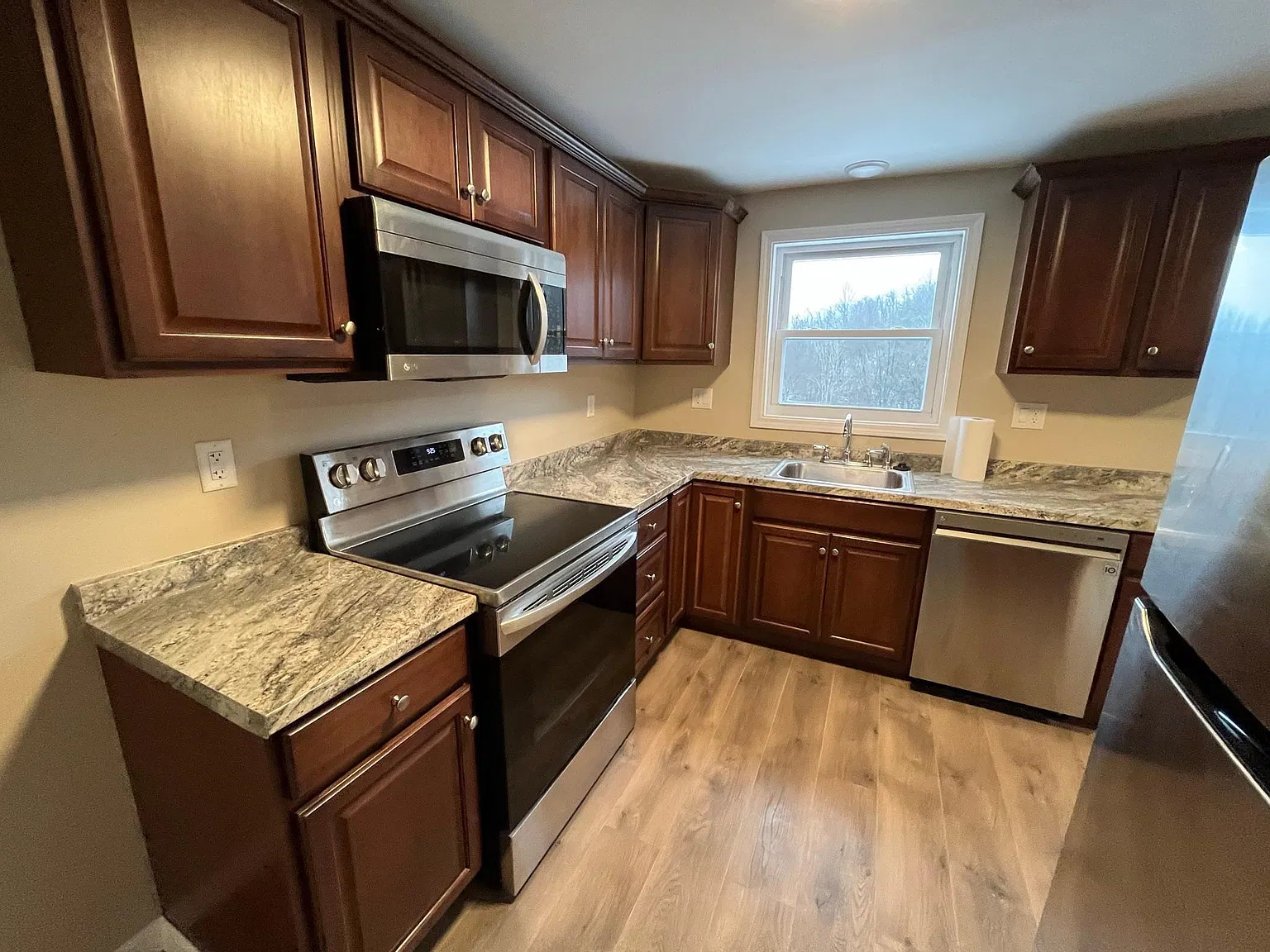 2 bed, $1,195 — Photo 1
