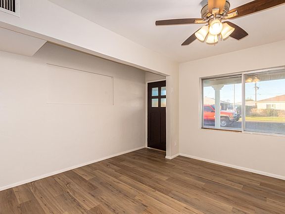 5th image of 2317 W Marlette Ave